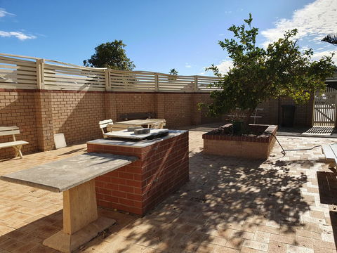 Ocean Beach Chalet 18 - Holiday Jervis Bay 12