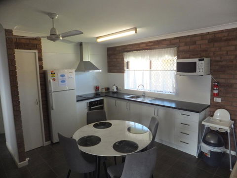 Ocean Beach Chalet 18 - Holiday Jervis Bay 16