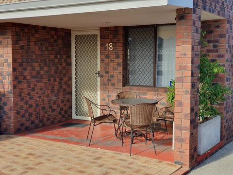 Ocean Beach Chalet 18 - Holiday Jervis Bay 15