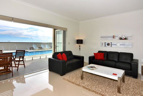 Bunbury Seaview Apartments - Holiday Jervis Bay 1