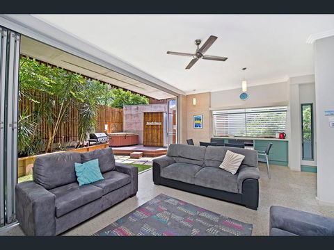 Crescent Head Spa Villa - Holiday Jervis Bay 13
