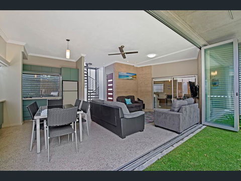 Crescent Head Spa Villa - Holiday Jervis Bay 9