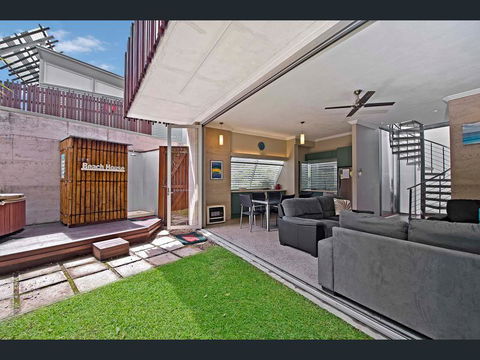 Crescent Head Spa Villa - Holiday Jervis Bay 10