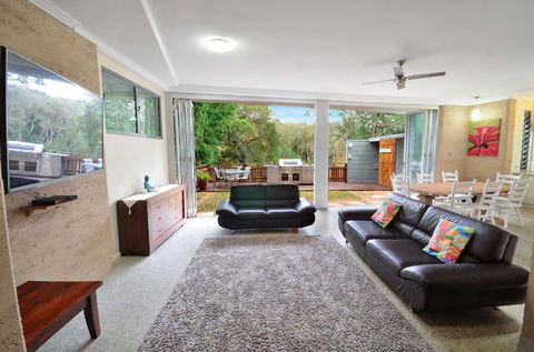 Crescent Head Spa Villa - Holiday Jervis Bay 23