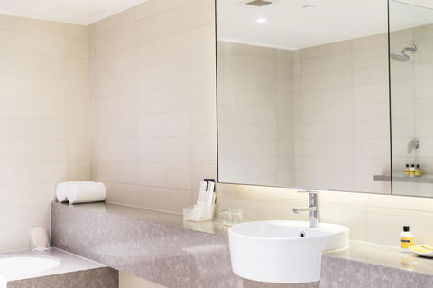 Hyatt Regency Sydney - Holiday Jervis Bay 3