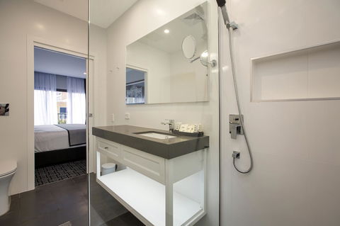 CH Boutique Hotel & Apartments, Ascend Hotel Collection - Holiday Jervis Bay 11