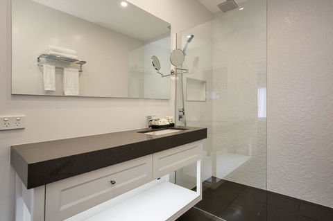 CH Boutique Hotel & Apartments, Ascend Hotel Collection - Holiday Jervis Bay 10
