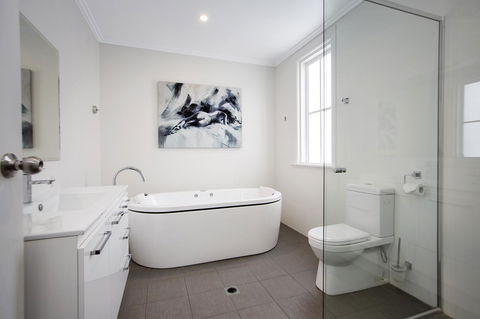 CH Boutique Hotel & Apartments, Ascend Hotel Collection - Holiday Jervis Bay 20