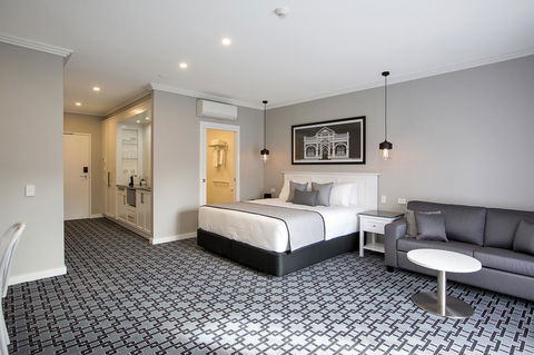 CH Boutique Hotel & Apartments, Ascend Hotel Collection - Holiday Jervis Bay 0