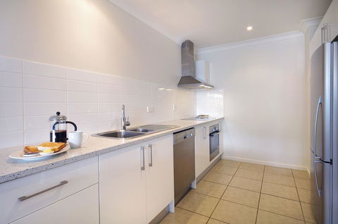 Macquarie Waters Boutique Apartment Hotel - Holiday Jervis Bay 17