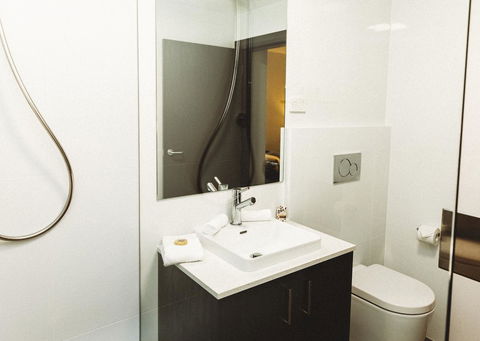 Coniston Hotel Wollongong - Holiday Jervis Bay 16