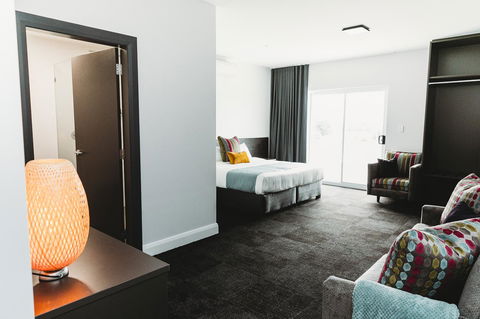 Coniston Hotel Wollongong - Holiday Jervis Bay 29