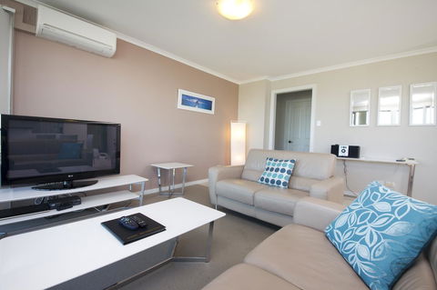 Sails Apartments - Holiday Jervis Bay 6
