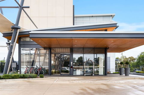 Quality Hotel Rules Club Wagga - Holiday Jervis Bay 18