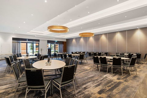 Quality Hotel Rules Club Wagga - Holiday Jervis Bay 26