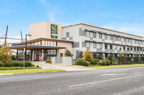 Quality Hotel Rules Club Wagga - Holiday Jervis Bay 23