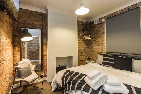 Chippendale Â· Quaint 1880â€™s Sydney Chippendale Terrace House - Holiday Jervis Bay 5
