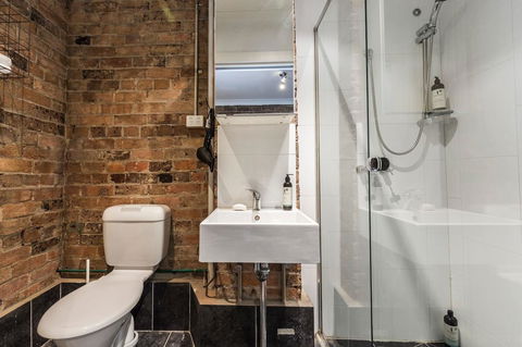 Chippendale Â· Quaint 1880â€™s Sydney Chippendale Terrace House - Holiday Jervis Bay 6