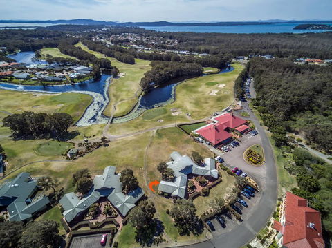 Condo 105 @ Horizons Golf Resort - Salamander Bay NSW - Holiday Jervis Bay 7