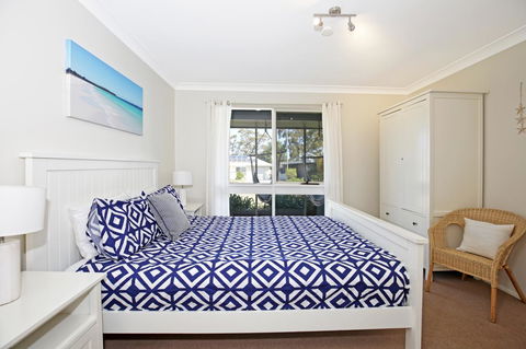 Hayes Beach House I Award Winner I 4 Mins To Beach - Holiday Jervis Bay 3