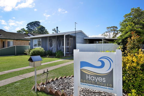Hayes Beach House I Award Winner I 4 Mins To Beach - Holiday Jervis Bay 22