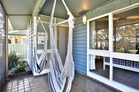 Hayes Beach House I Award Winner I 4 Mins To Beach - Holiday Jervis Bay 16