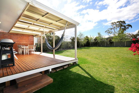 Hayes Beach House I Award Winner I 4 Mins To Beach - Holiday Jervis Bay 17