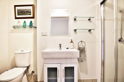 Hayes Beach House I Award Winner I 4 Mins To Beach - Holiday Jervis Bay 14