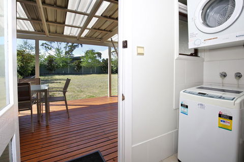 Hayes Beach House I Award Winner I 4 Mins To Beach - Holiday Jervis Bay 15