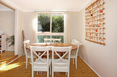 Hayes Beach House I Award Winner I 4 Mins To Beach - Holiday Jervis Bay 13