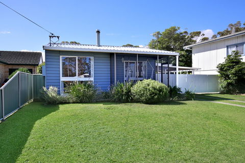 Hayes Beach House I Award Winner I 4 Mins To Beach - Holiday Jervis Bay 19