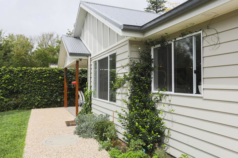 Armidale Cottage - House 2 - Holiday Jervis Bay 2