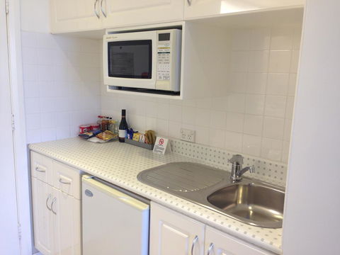 Coogee Sands Hotel & Apartments - Holiday Jervis Bay 12