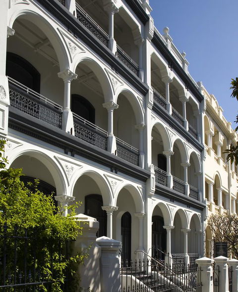 Hotel Challis Potts Point - Holiday Jervis Bay 10