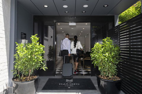 Holiday Inn & Suites - Parramatta Marsden Street, An IHG Hotel - Holiday Jervis Bay 12