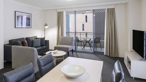 Oaks Sydney Castlereagh Suites - Holiday Jervis Bay 10