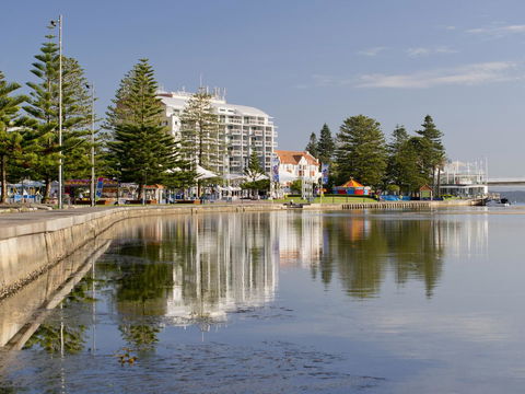 Oaks The Entrance Waterfront Suites - Holiday Jervis Bay 4
