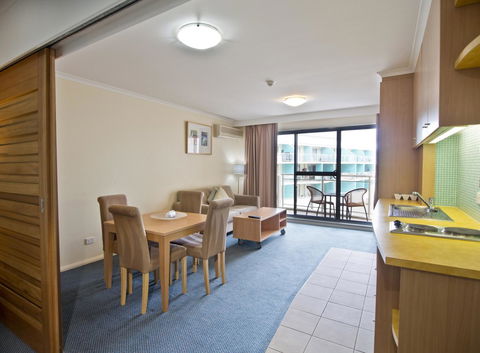 Oaks The Entrance Waterfront Suites - Holiday Jervis Bay 11