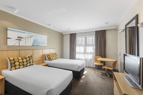 Mercure Sydney Manly Warringah - Holiday Jervis Bay 10