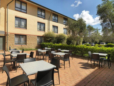 Mercure Sydney Manly Warringah - Holiday Jervis Bay 9