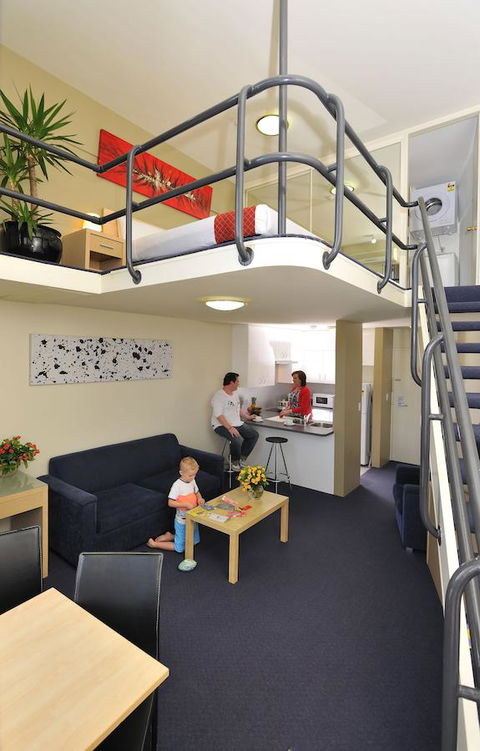 Metro Apartments On Darling Harbour - Holiday Jervis Bay 4