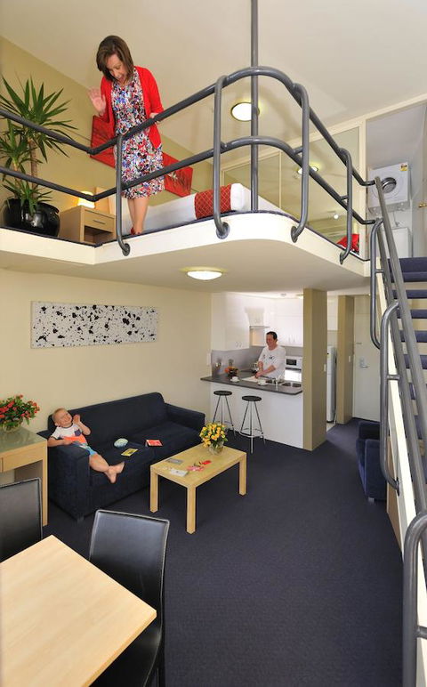 Metro Apartments On Darling Harbour - Holiday Jervis Bay 3