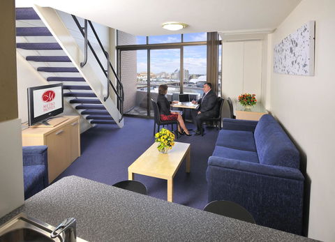 Metro Apartments On Darling Harbour - Holiday Jervis Bay 6