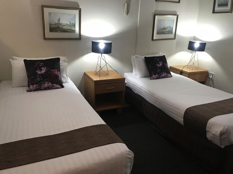 Mariners Court Hotel Sydney - Holiday Jervis Bay 0