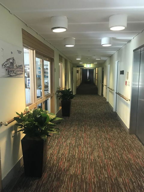 Mariners Court Hotel Sydney - Holiday Jervis Bay 40