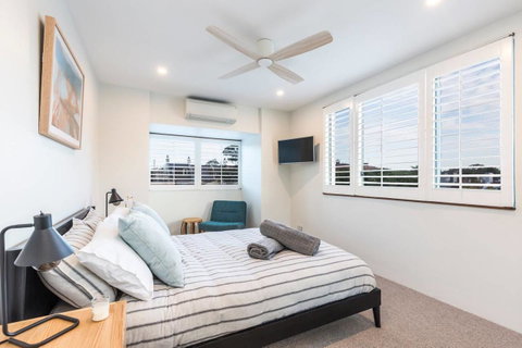 Nobbs Â· Executive 2 Storey Sydney Apartment With Pool - Holiday Jervis Bay 6