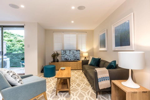 Nobbs Â· Executive 2 Storey Sydney Apartment With Pool - Holiday Jervis Bay 0