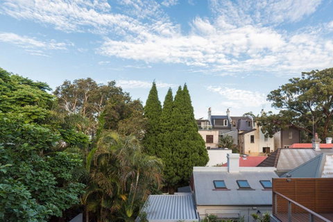 Nobbs Â· Executive 2 Storey Sydney Apartment With Pool - Holiday Jervis Bay 17