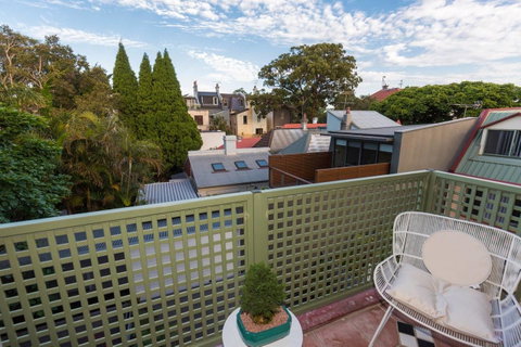 Nobbs Â· Executive 2 Storey Sydney Apartment With Pool - Holiday Jervis Bay 16