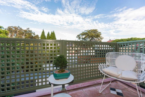 Nobbs Â· Executive 2 Storey Sydney Apartment With Pool - Holiday Jervis Bay 15